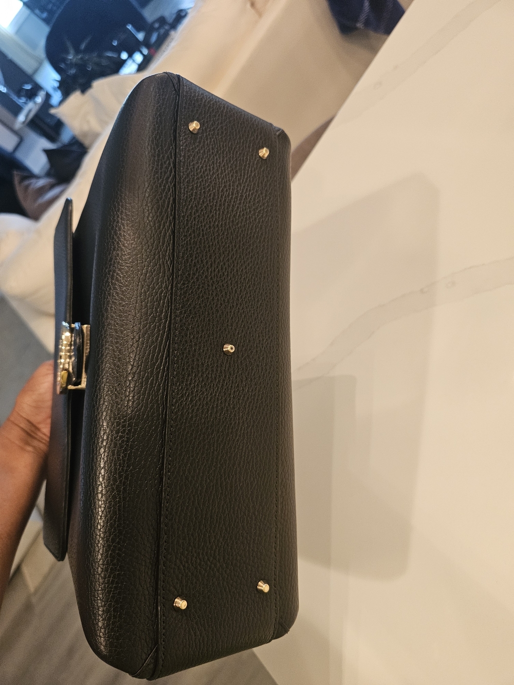 Gucci Black Leather Shoulder Bag with Gold Chain and GG Logo - Picture 4 of 7